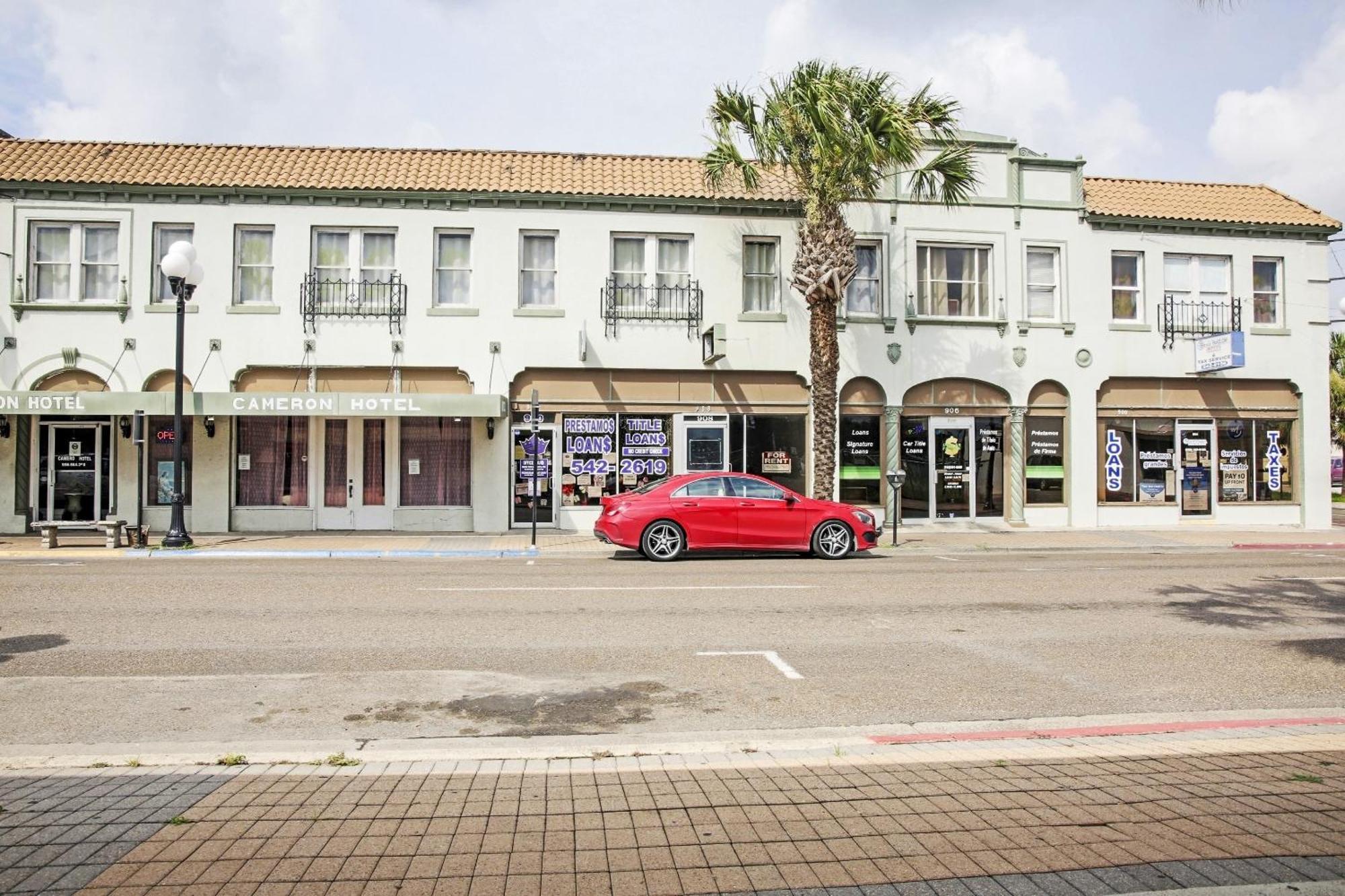 Oyo Historic Cameron Hotel Brownsville I-69E Exterior foto
